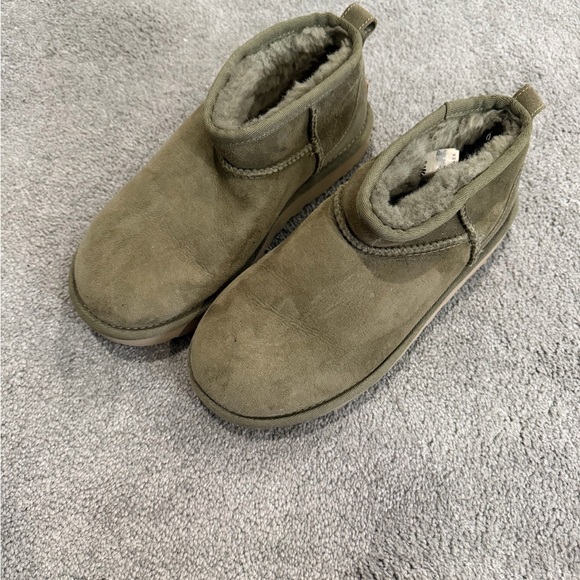 UGG Shoes - UGG Olive Green Boots